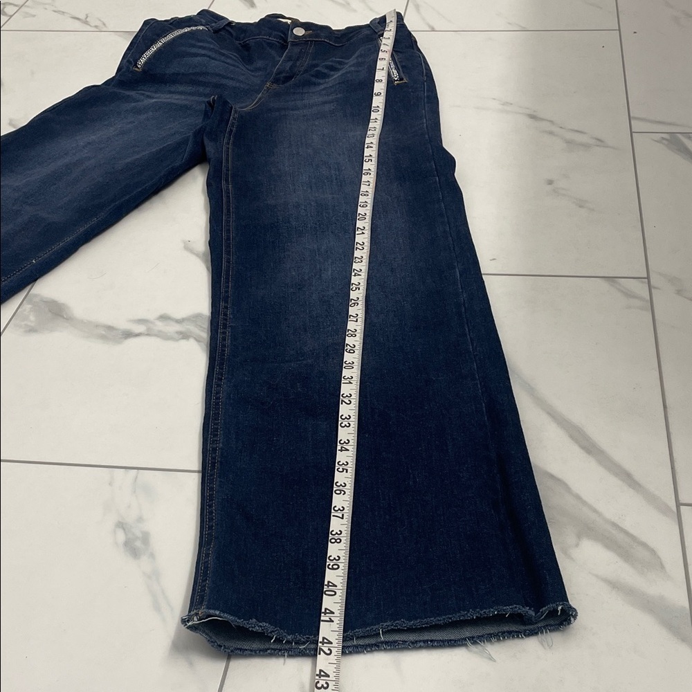 Oak New York High Waist Wide Leg Rhinestone Pocket Dark Wash Denim Jeans Sz 2/26 - Picture 12 of 16